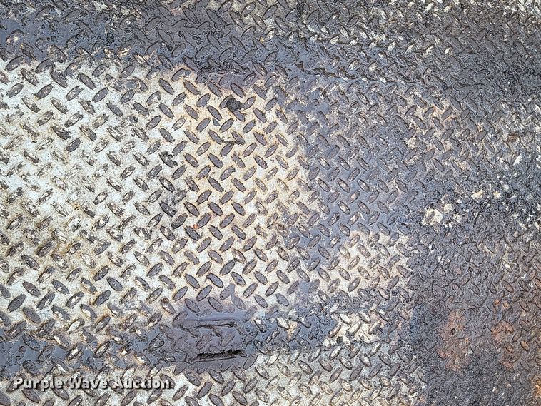 image for item DS5222 2001 Ford F450 Super Duty utility / service truck