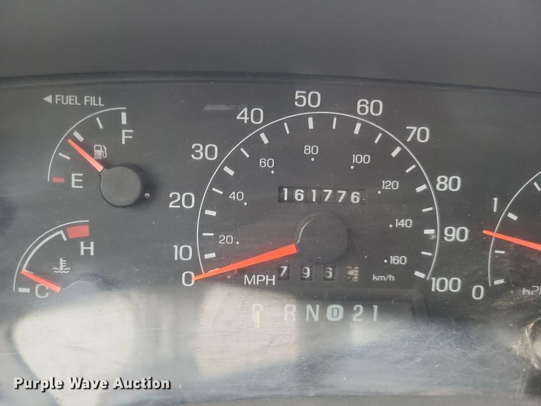 image for item DS5222 2001 Ford F450 Super Duty utility / service truck