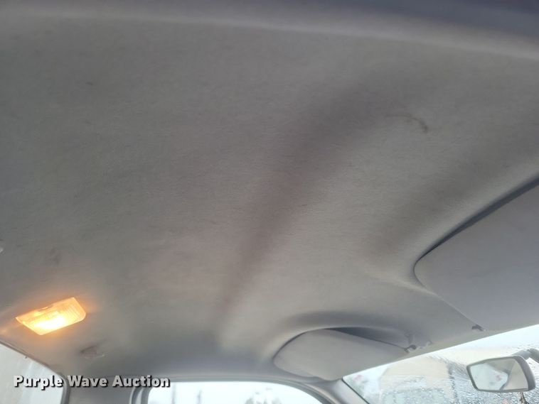 image for item DS5222 2001 Ford F450 Super Duty utility / service truck