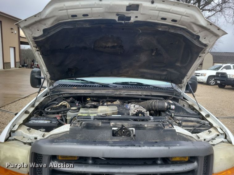 image for item DS5222 2001 Ford F450 Super Duty utility / service truck