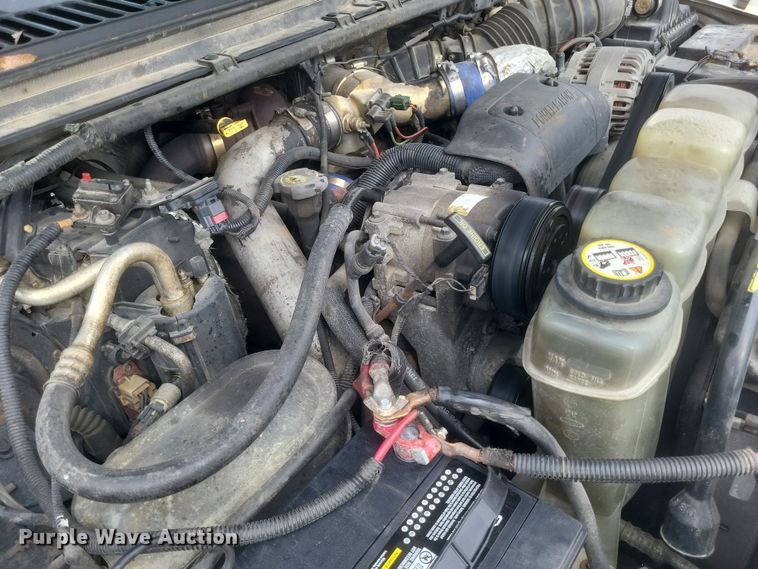 image for item DS5222 2001 Ford F450 Super Duty utility / service truck