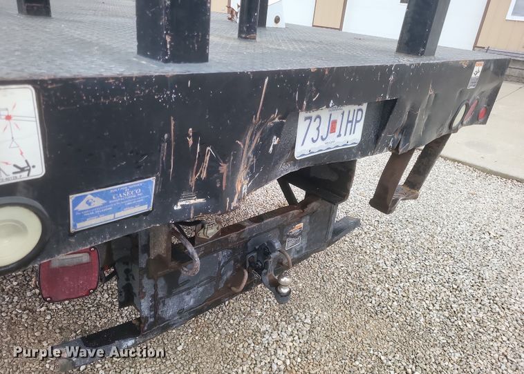 image for item DS5223 2003 International 4300 bucket truck