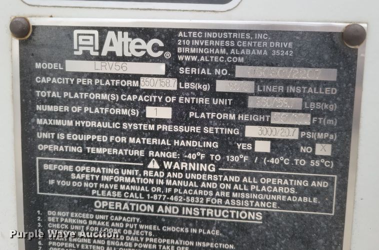 image for item DS5223 2003 International 4300 bucket truck