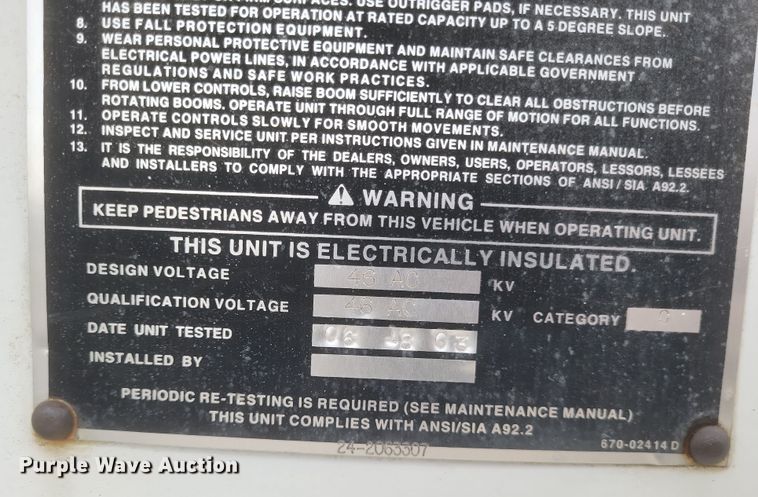 image for item DS5223 2003 International 4300 bucket truck