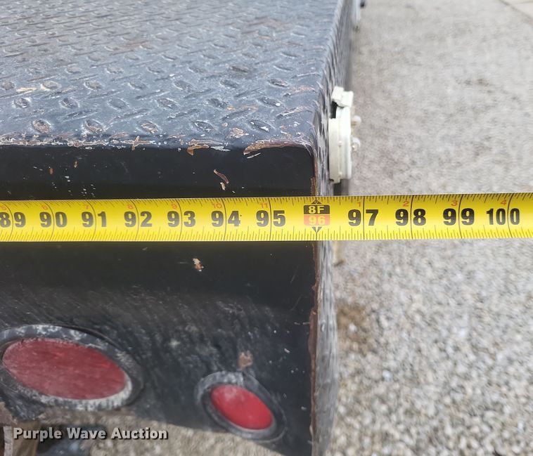 image for item DS5223 2003 International 4300 bucket truck