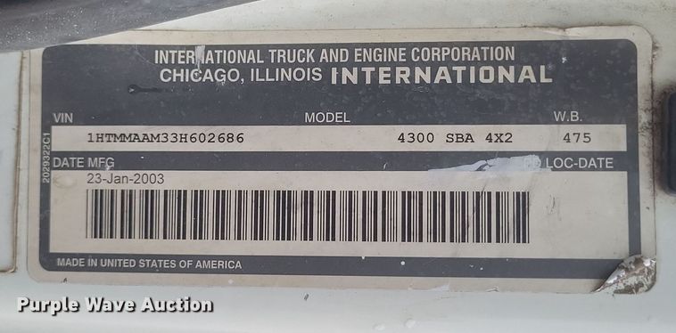 image for item DS5223 2003 International 4300 bucket truck