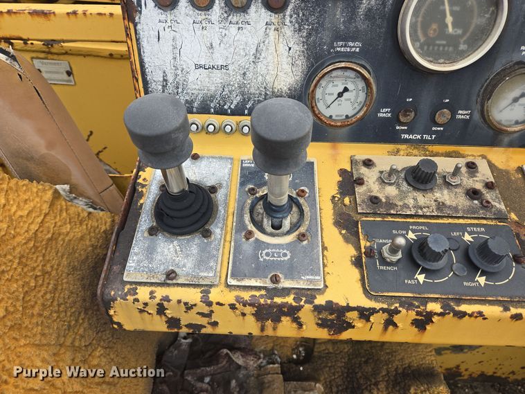 image for item DT5473 1993 Vermeer T555TR trencher