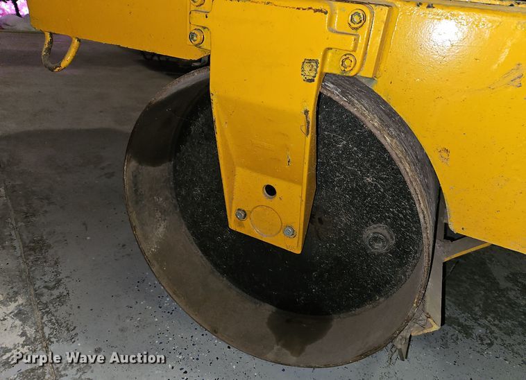 image for item DT7602 1996 Wacker RD880V double drum vibratory roller