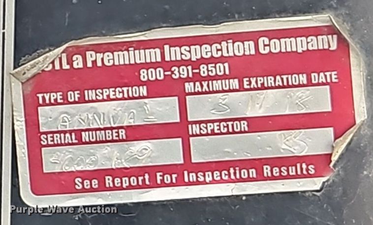 image for item DT7607 2007 International 7600 crane truck