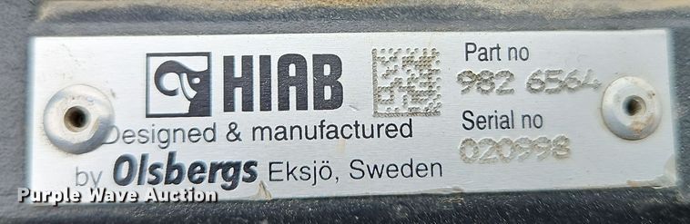 image for item DT7607 2007 International 7600 crane truck