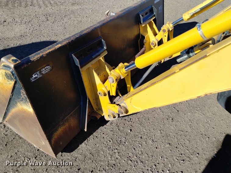image for item DV6638 2005 John Deere 110 backhoe