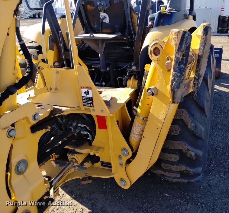 image for item DV6638 2005 John Deere 110 backhoe