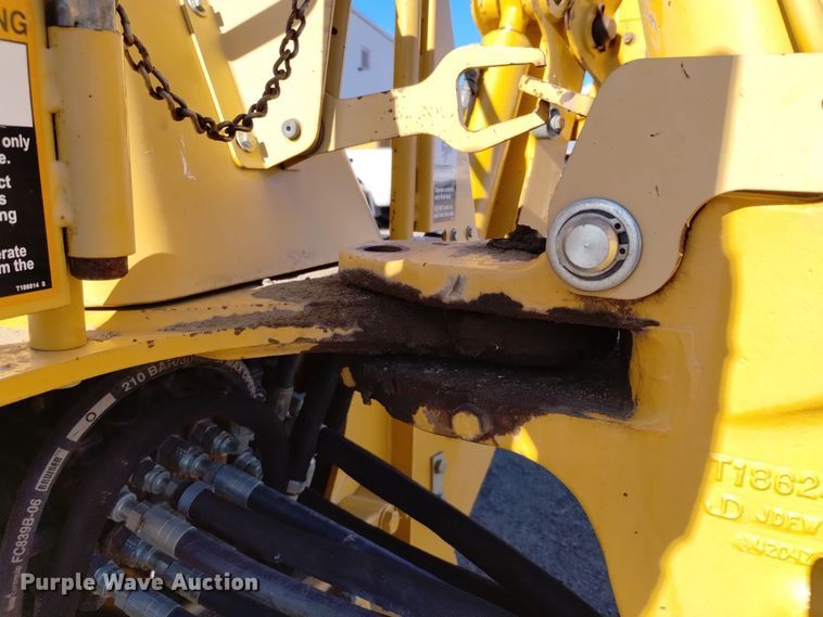 image for item DV6638 2005 John Deere 110 backhoe