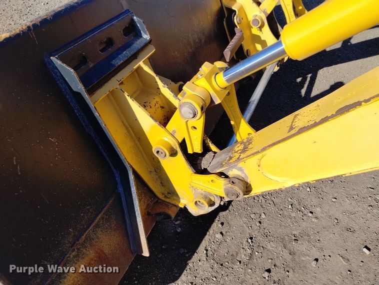 image for item DV6638 2005 John Deere 110 backhoe