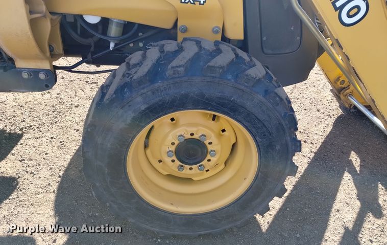 image for item DV6638 2005 John Deere 110 backhoe