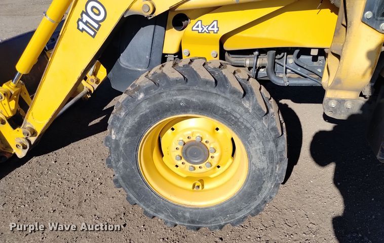 image for item DV6638 2005 John Deere 110 backhoe