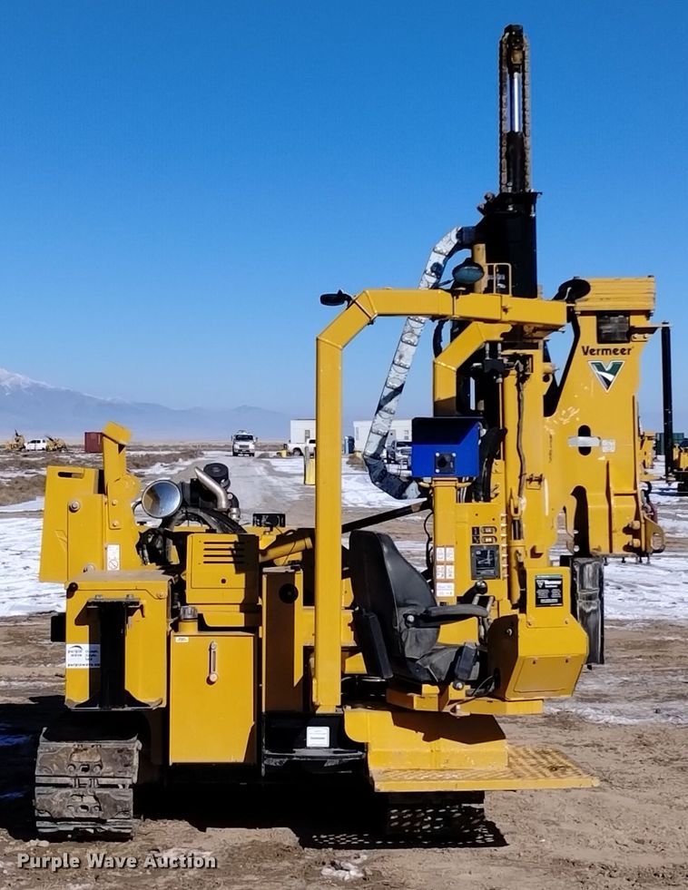 image for item DV6640 2021 Vermeer PD10 pile driver