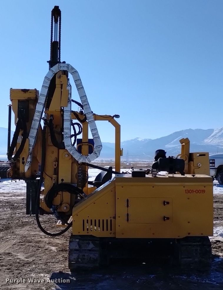 image for item DV6640 2021 Vermeer PD10 pile driver