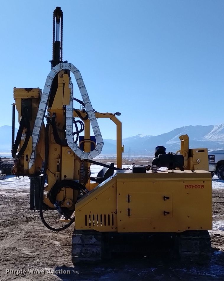 image for item DV6640 2021 Vermeer PD10 pile driver