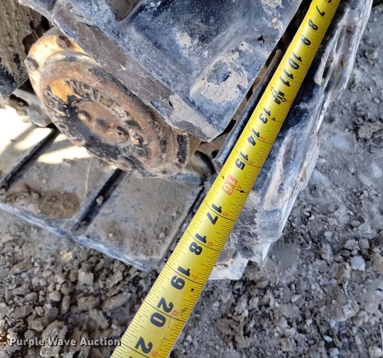 image for item DV6643 2019 Vermeer  PD10 pile driver