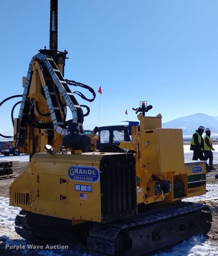 image for item DV6644 2019 Vermeer  PD10 pile driver