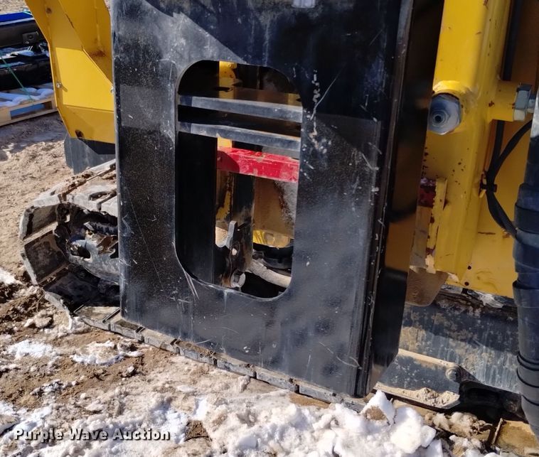 image for item DV6644 2019 Vermeer  PD10 pile driver