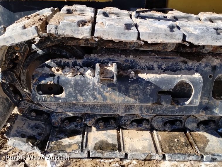 image for item DV6644 2019 Vermeer  PD10 pile driver