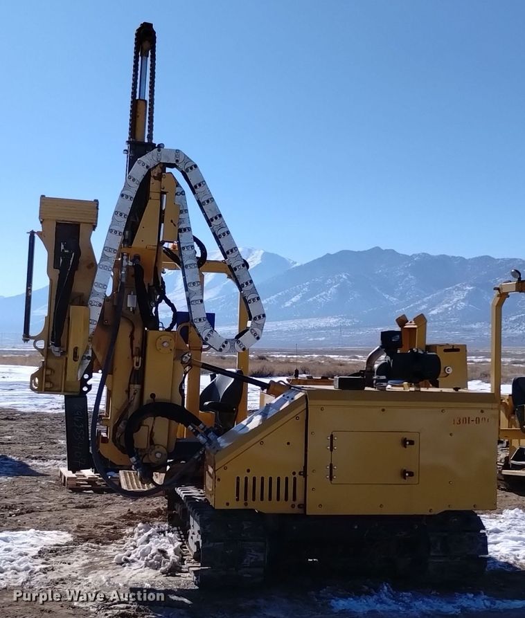 image for item DV6645 2019 Vermeer  PD10 pile driver