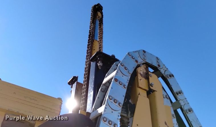 image for item DV6645 2019 Vermeer  PD10 pile driver