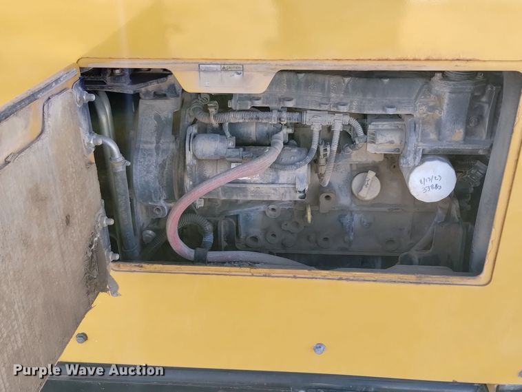 image for item DV6645 2019 Vermeer  PD10 pile driver