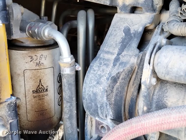 image for item DV6645 2019 Vermeer  PD10 pile driver