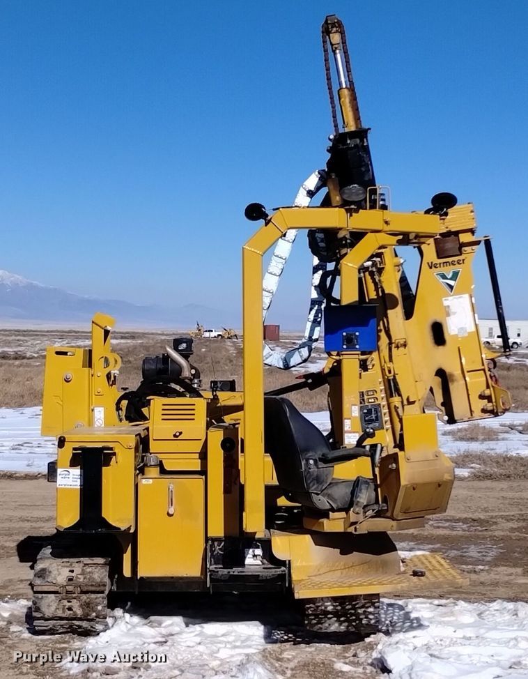 image for item DV6646 2021 Vermeer PD10 pile driver