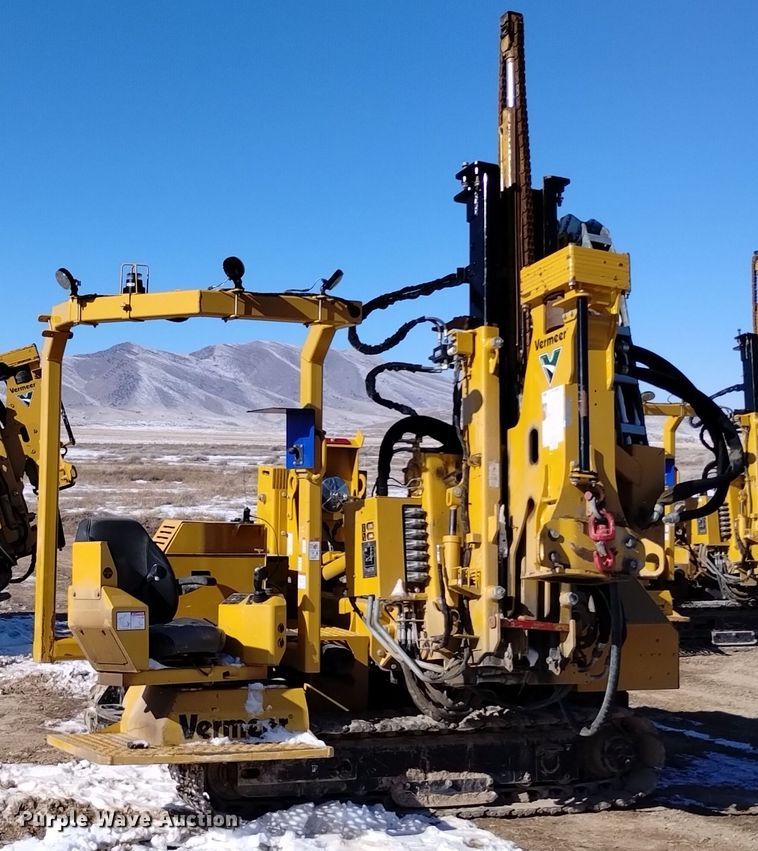 image for item DV6646 2021 Vermeer PD10 pile driver