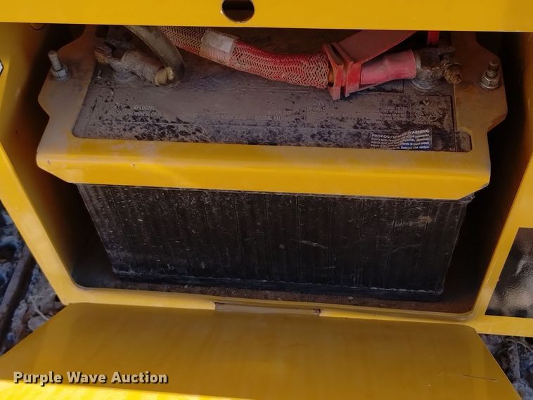 image for item DV6646 2021 Vermeer PD10 pile driver