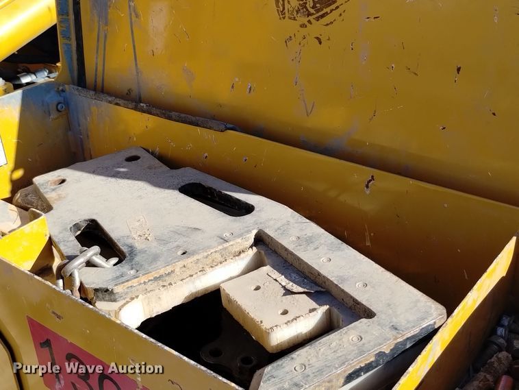 image for item DV6646 2021 Vermeer PD10 pile driver