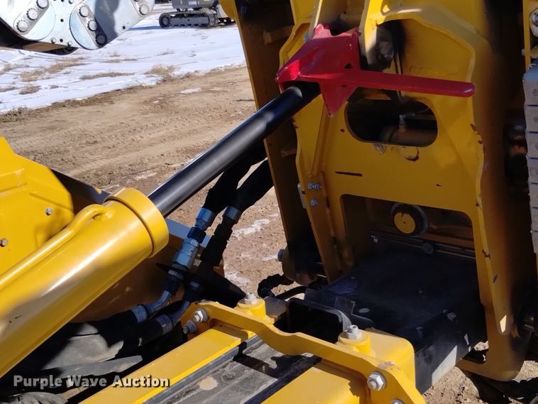 image for item DV6646 2021 Vermeer PD10 pile driver