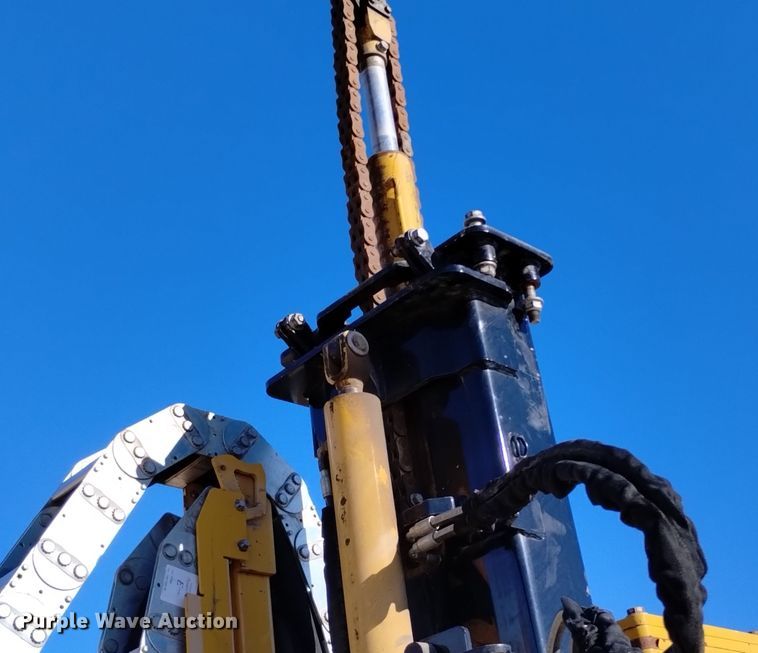 image for item DV6646 2021 Vermeer PD10 pile driver
