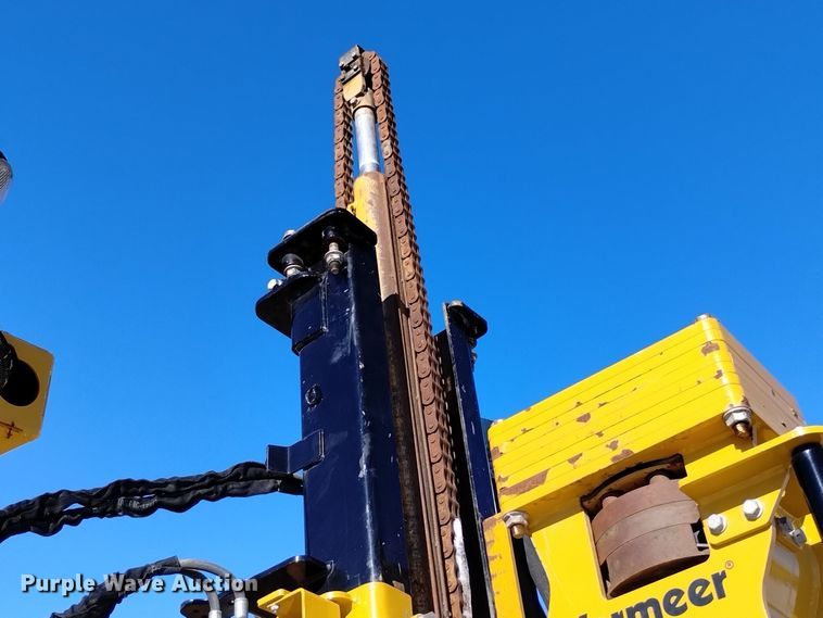 image for item DV6646 2021 Vermeer PD10 pile driver