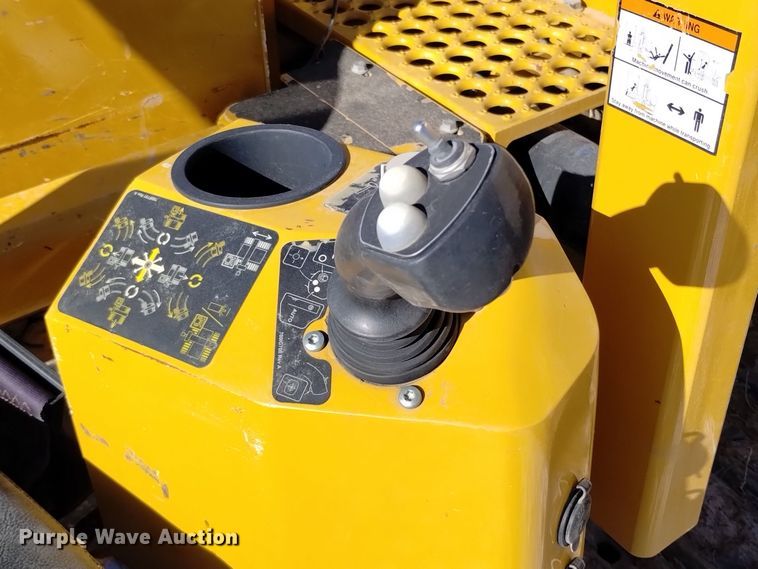 image for item DV6646 2021 Vermeer PD10 pile driver