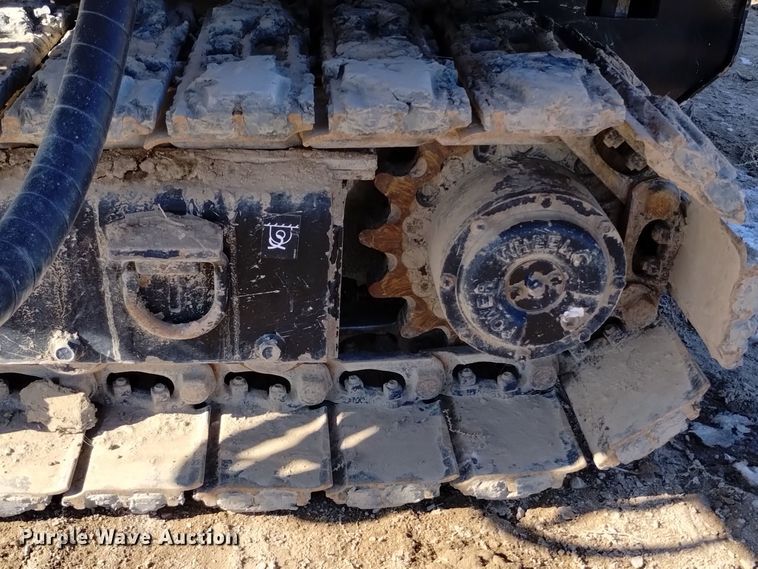 image for item DV6646 2021 Vermeer PD10 pile driver