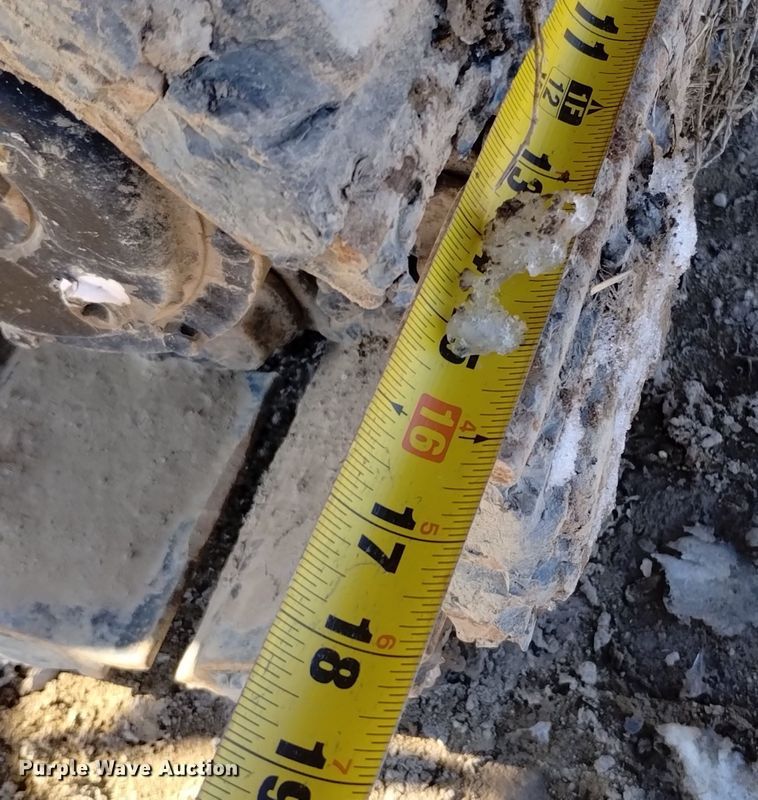 image for item DV6646 2021 Vermeer PD10 pile driver