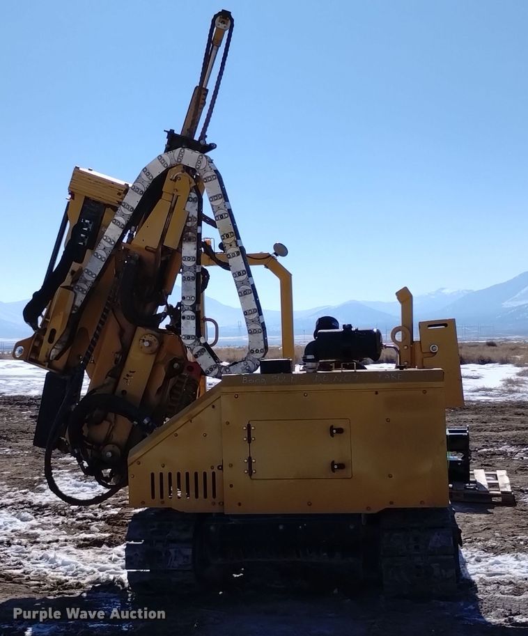 image for item DV6648 2019 Vermeer  PD10 pile driver