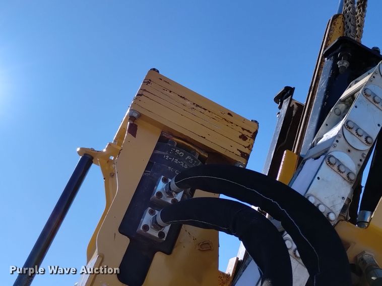 image for item DV6648 2019 Vermeer  PD10 pile driver