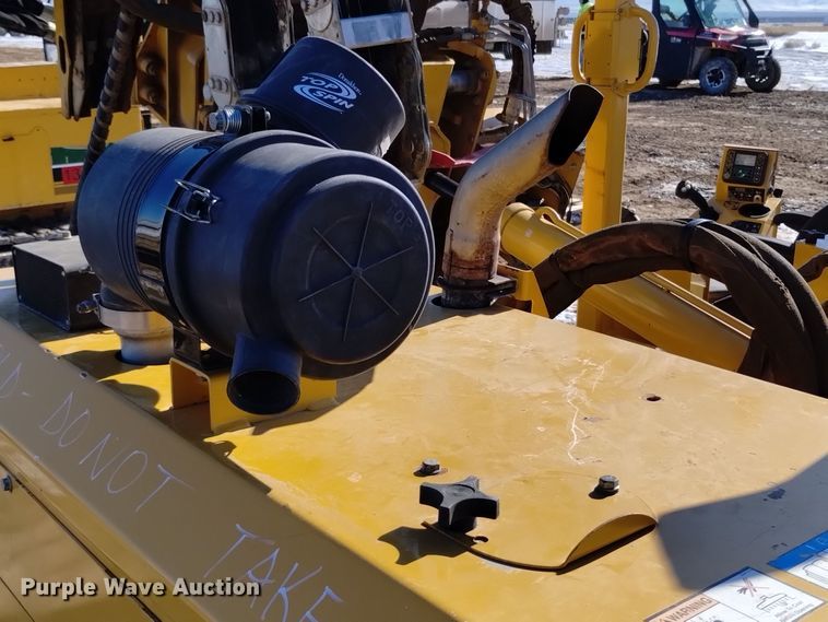 image for item DV6648 2019 Vermeer  PD10 pile driver