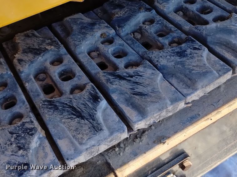 image for item DV6648 2019 Vermeer  PD10 pile driver