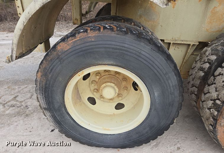 image for item DW1798 Pug mill