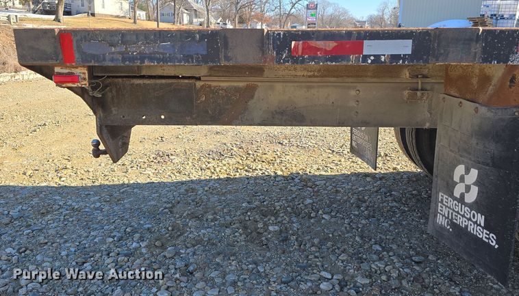 image for item DW3060 1996 International 4900 flatbed truck