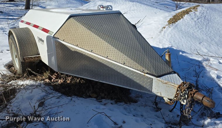 image for item DW3061 2018 Road Runer Manufacturing 4500 fuel trailer