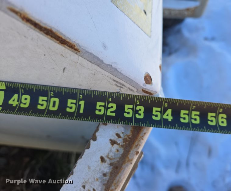 image for item DW3061 2018 Road Runer Manufacturing 4500 fuel trailer