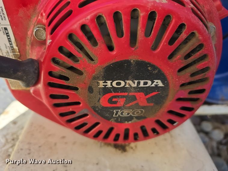 image for item DW3061 2018 Road Runer Manufacturing 4500 fuel trailer